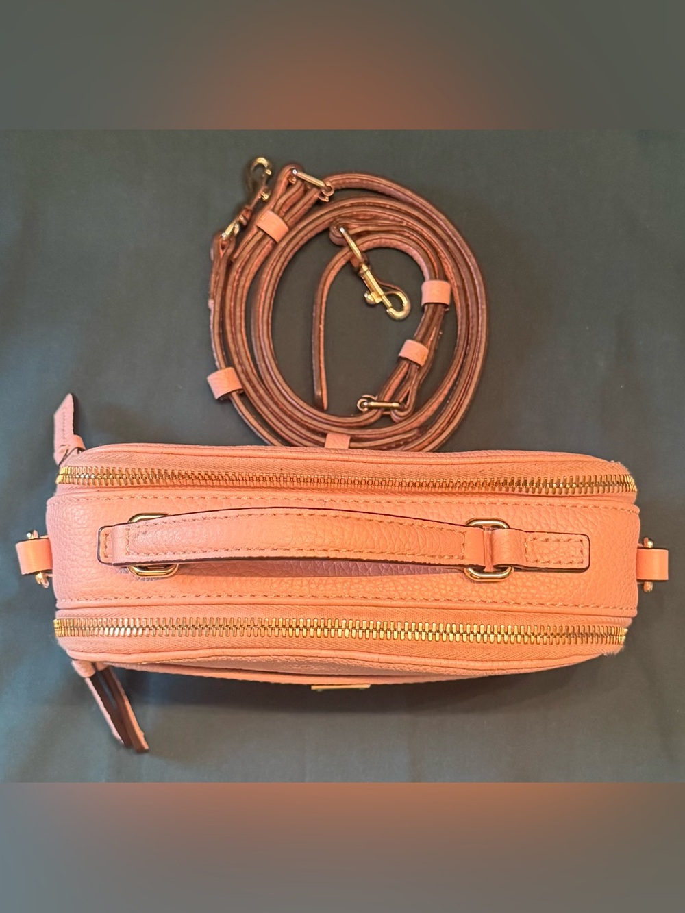 Dooney & Bourke Women's Belvedere Ambler Crossbody Camera Bag Pebbled Leather - Picture 6 of 15
